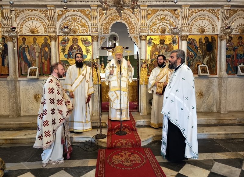 Με-λαμπρότητα-εορτάστηκε-η-81η-επέτειος-της-Απελευθέρωσης-της-Νάξου