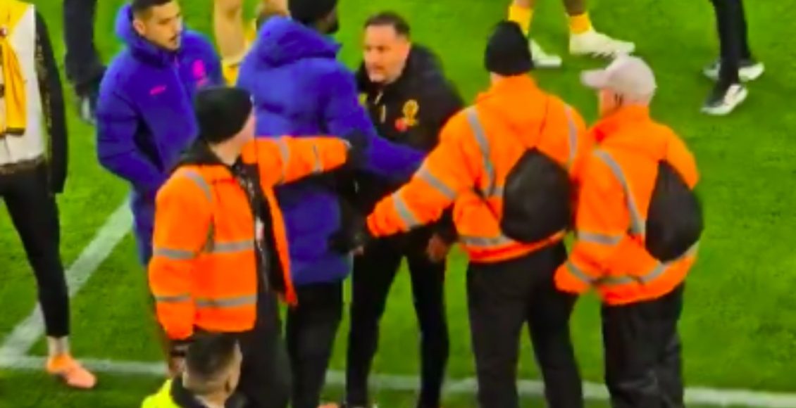 premier-league:-Ο-Βίτορ-Περέιρα-πήγε-να…-ορμήξει-σε-οπαδούς-της-Γουλβς-που-ζητούσαν-την-απόλυσή-του