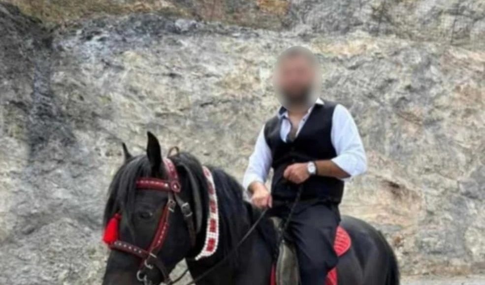 Το-πανηγύρι-βάφτηκε-στο-αίμα-στην-Κίσσαμο-Χανίων:-Παραδόθηκε-ο-23χρονος-που-εκτέλεσε-εν-ψυχρώ-τον-52χρονο-θείο-του