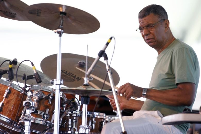 Πέθανε-ο-κορυφαίος-ντράμερ-της-σύγχρονης-τζαζ,-Τζακ-ΝτεΤζονέτ