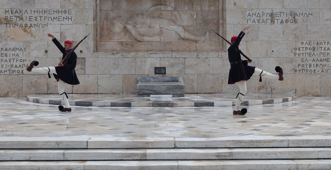 Άγνωστος-Στρατιώτης:-Η-διαχρονική-ιστορία-και-ο-συμβολισμός-του-εθνικού-μνημείου