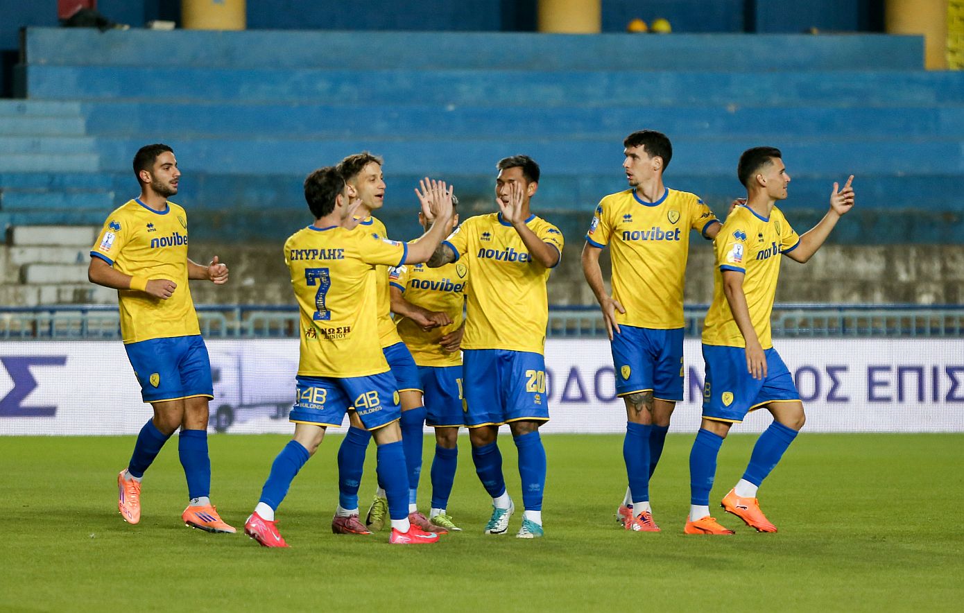 Κύπελλο-Ελλάδας:-Παναιτωλικός-–-Ελλάς-Σύρου-4-1-–-Πρώτη-νίκη-για-τους-Αγρινιώτες-του-Γιάννη-Αναστασίου