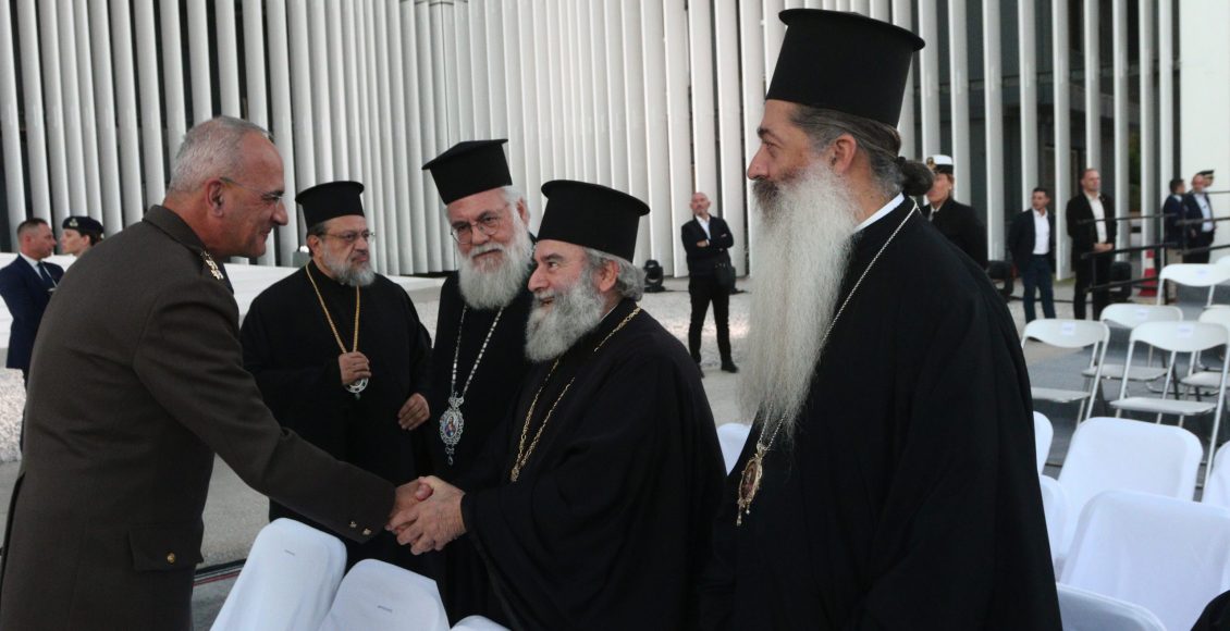 Ιεράρχες-της-Εκκλησίας-της-Ελλάδος-στην-τελετή-αποκαλυπτηρίων-της-νέας-βιοκλιματικής-όψης-του-Υπουργείου-Εθνικής-Άμυνας