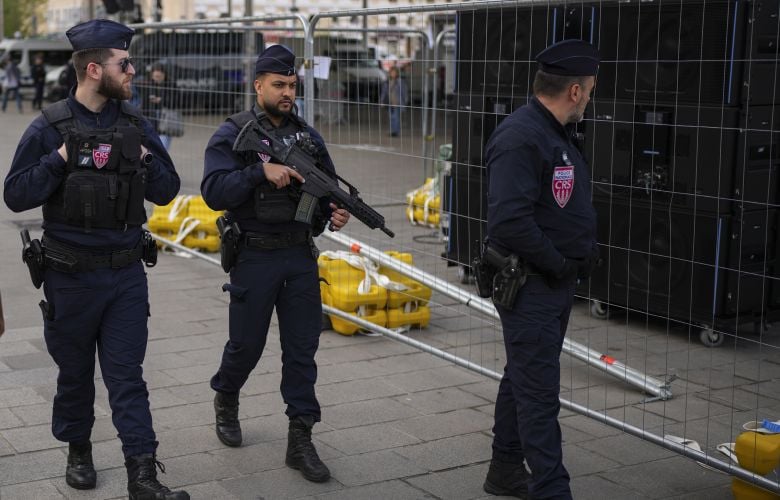 Συνελήφθησαν-έξι-άτομα-για-ένοπλη-ληστεία-σε-εργαστήριο-χρυσού-στην-Λιόν-–-Λεία-12-εκατ.-ευρώ