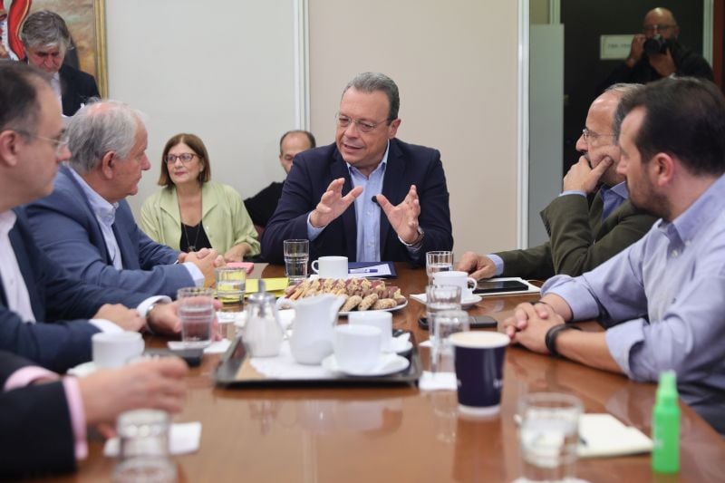 Φάμελλος:-Μια-ισχυρή-δημοκρατία-θέλει-και-ισχυρούς-δήμους-και-ισχυρή-κοινωνία-–-Η-κυβέρνηση-επιτίθεται-στην-αυτοδιοίκηση