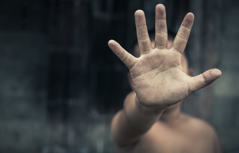 Προκλητική-η-27χρονη-που-βίασε-11χρονο-αγόρι:-«Το-έκανα-γιατί-το-ζητούσε-–-Φοβόμουν-μήπως-το-πει-στη-μαμά-του-και-φάω-ξύλο»