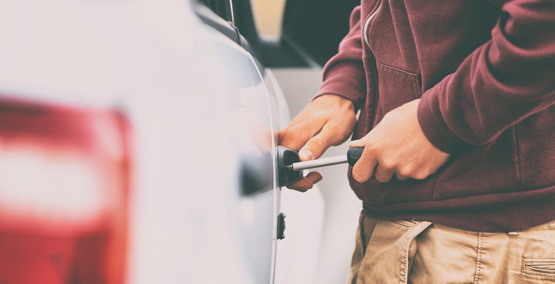 Ανήλικοι-έκλεψαν-αυτοκίνητο-στη-Θεσσαλονίκη-–-Τους-παρέδωσαν-στην-αστυνομία-οι-γονείς-τους