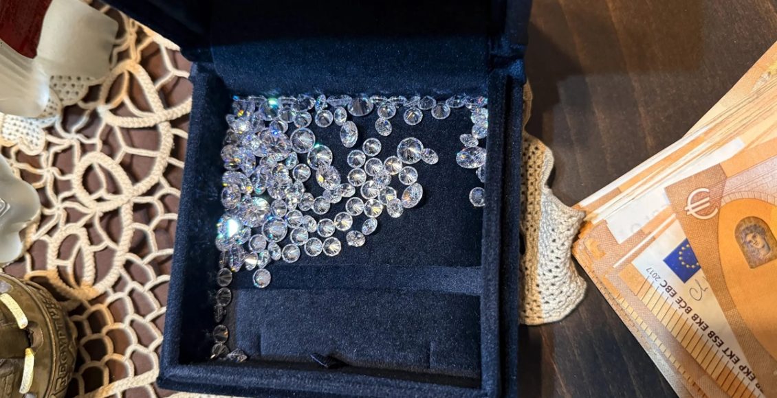 Εξαρθρώθηκε-εγκληματική-οργάνωση-που-διέπραττε-πλαστογραφίες-και-απάτες-με-το-πρόσχημα-επένδυσης-σε-καζίνο-–-Πάνω-από-1,3-εκατ-ευρώ-η-λεία-της-–-ertnews.gr