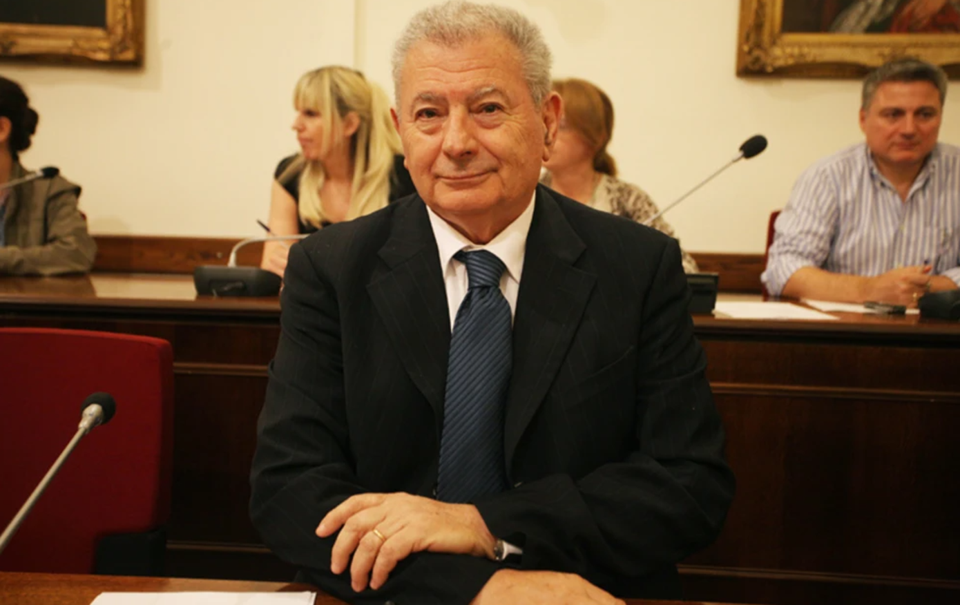 Δίκη-Σήφη-Βαλυράκη:-«Είχε-τεράστιο-σφάξιμο-στο-λαιμό,-ήταν-διαμελισμένος-–-Σκοτώθηκε-από-κάποια-εντολή»