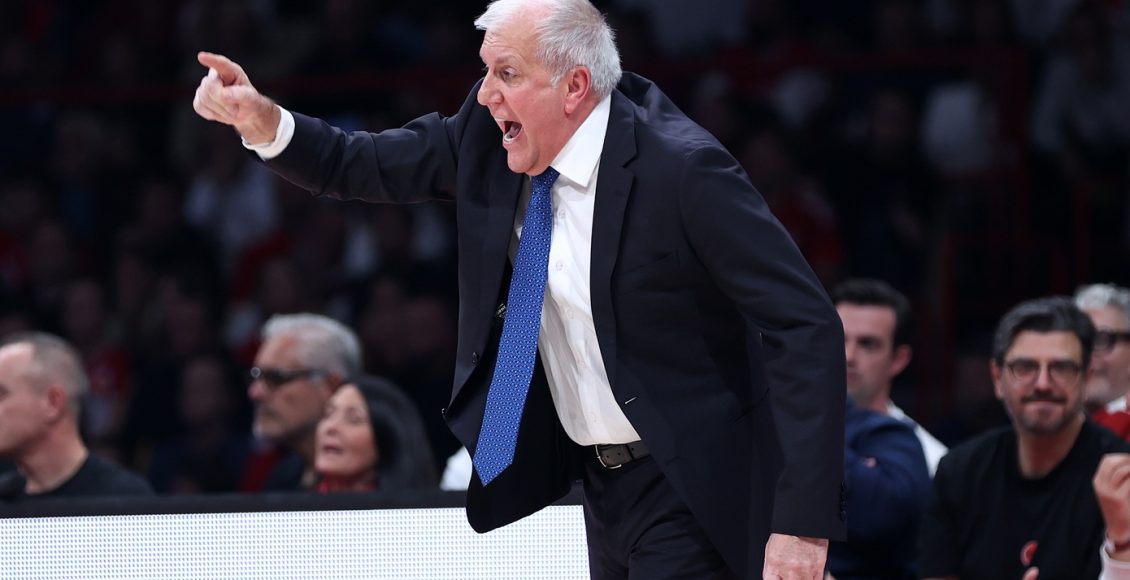 Ξέσπασε-κατά-των-παικτών-του-ο-Ομπράντοβιτς:-«Δεν-σκέφτονται-το-παιχνίδι,-μπήκα-στα-αποδυτήρια-και-ήταν-όλοι-στα-κινητά-τους»