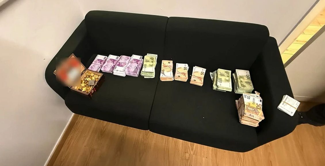 Νέες-αποκαλύψεις-για-το-κύκλωμα-του-γνωστού-επιχειρηματία-–-Οι-κυνικοί-διάλογοι-και-οι-κομπίνες-με-τις-ψεύτικες-ράβδους-χρυσού