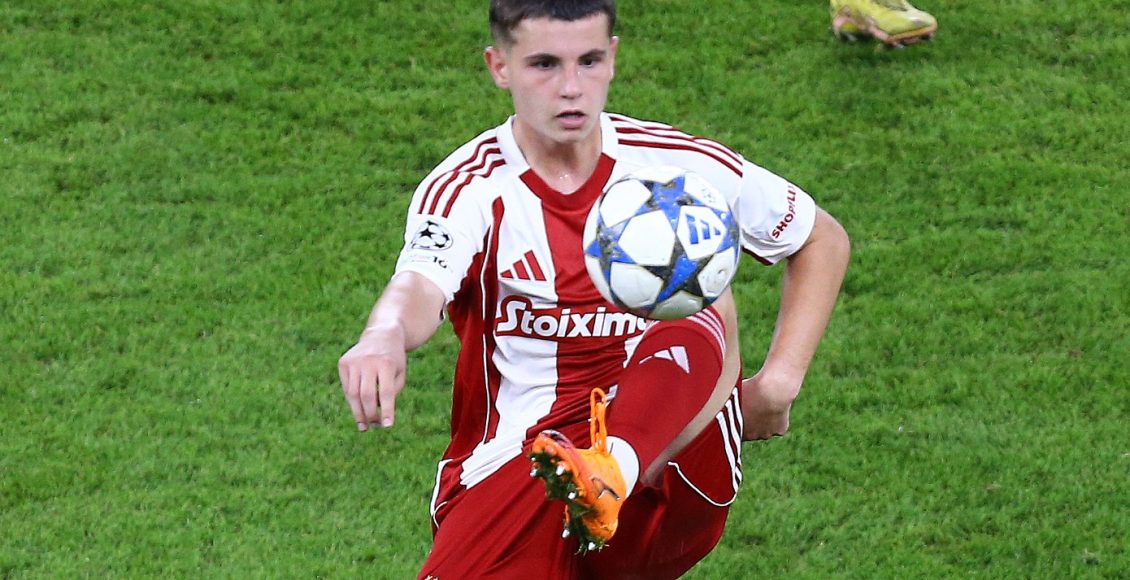 Ολυμπιακός:-Άρσεναλ,-Μάντσεστερ-Γιουνάιτεντ-και-Νάπολι-για-Μουζακίτη-–-«Πωλείται-με-30-εκατ.-ευρώ»