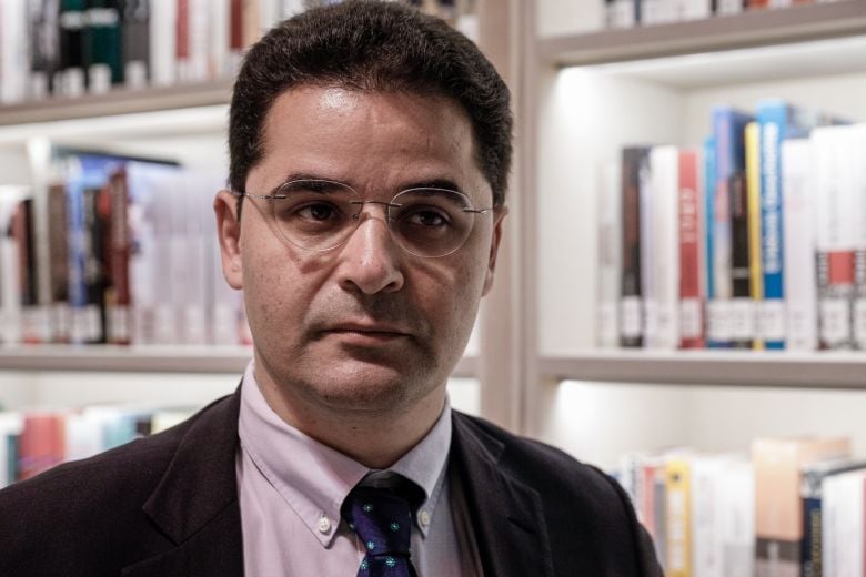 Υποκλοπές:-«Υπήρξε-ενιαίο-κέντρο-παρακολούθησης-μεταξύ-ΕΥΠ-και-predator»