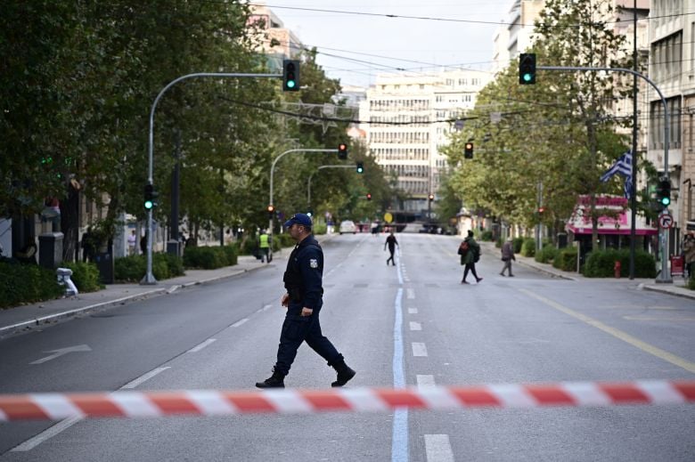 Σε-43-προσαγωγές-και-11-συλλήψεις-προχώρησε-η-Αστυνομία-σε-προληπτικούς-ελέγχους-για-την-επέτειο-του-Πολυτεχνείου
