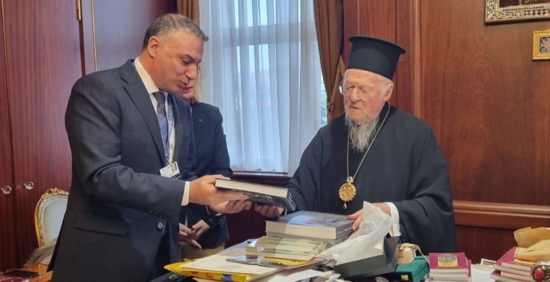 Στον-Οικουμενικό-Πατριάρχη-μέλη-της-κυπριακής-αντιπροσωπείας-του-Οργανισμού-για-την-Ασφάλεια-και-τη-Συνεργασία-στην-Ευρώπη