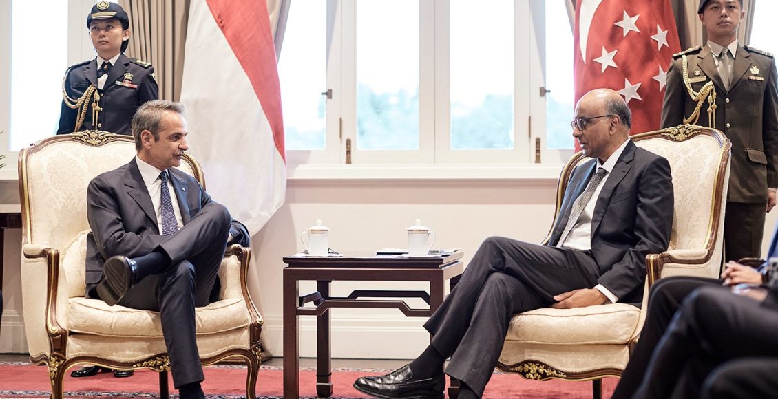 Συνάντηση-Μητσοτάκη-με-τον-πρωθυπουργό-και-τον-πρόεδρο-της-Σιγκαπούρης-–-«Είναι-πραγματική-χαρά-να-βρίσκομαι-εδώ.-Είμαστε-και-οι-δύο-ναυτιλιακές-χώρες»