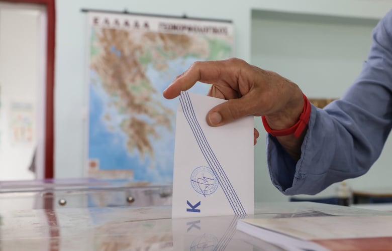 Δημοσκόπηση-open:-Στο-15,6%-η-ψαλίδα-της-Νέας-Δημοκρατίας-από-το-δεύτερο-ΠΑΣΟΚ