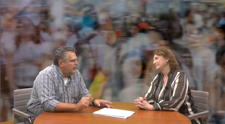 Εκπομπή-Άκου-Φίλε-–-Η-οικογενειακή-βία-πίσω-από-τη-βιτρίνα