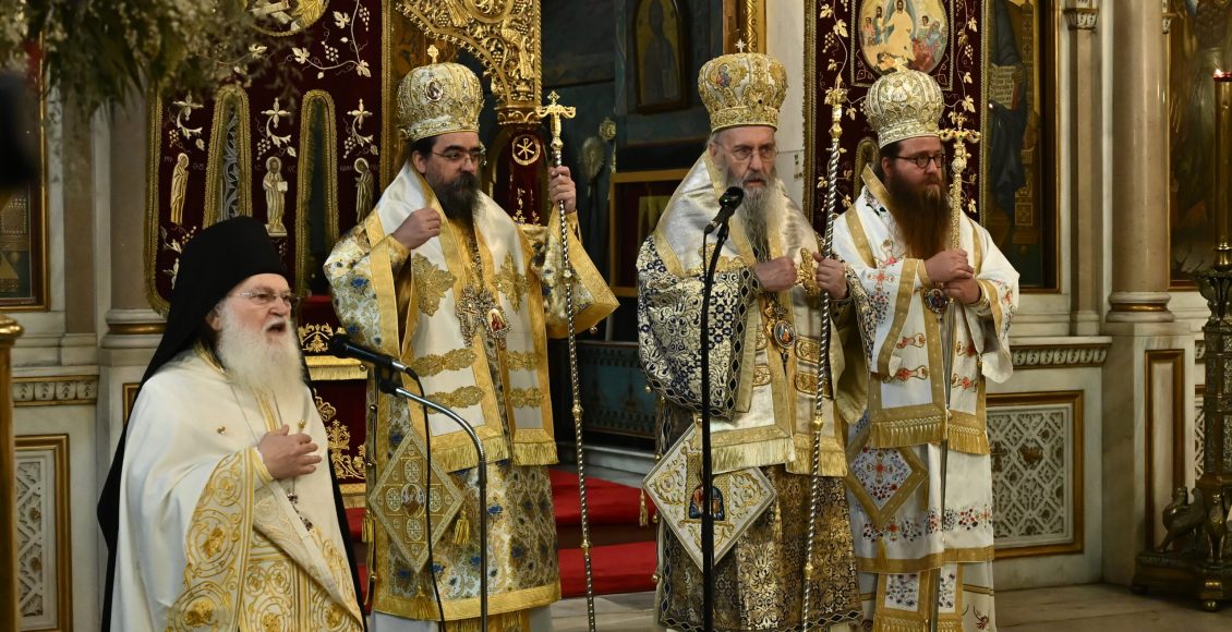 Πολυαρχιερατική-Θεία-Λειτουργία-στον-Ιερό-Ναό-aγίων-Κωνσταντίνου-και-Ελένης-Ομονοίας-(ΦΩΤΟ)