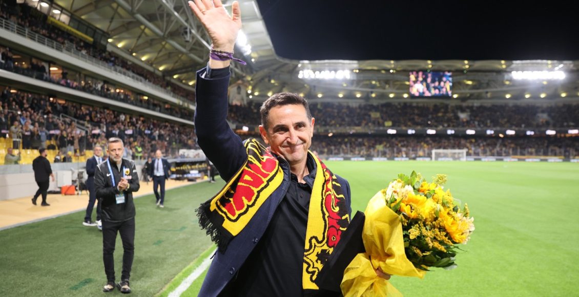 ΑΕΚ-–-Άρης:-Αποθέωση-για-Χιμένεθ-στην-opap-arena-–-Βραβεύτηκε-από-Ηλιόπουλο-και-original-21