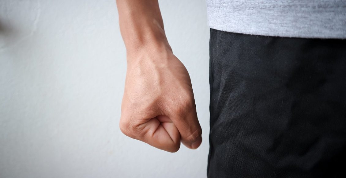 Άνδρας-45-ετών-χτύπησε-άγρια-τη-σύζυγό-του-στην-Εύβοια-–-Πρόκειται-για-άτομο-γνωστό-στην-ΕΛΑΣ.