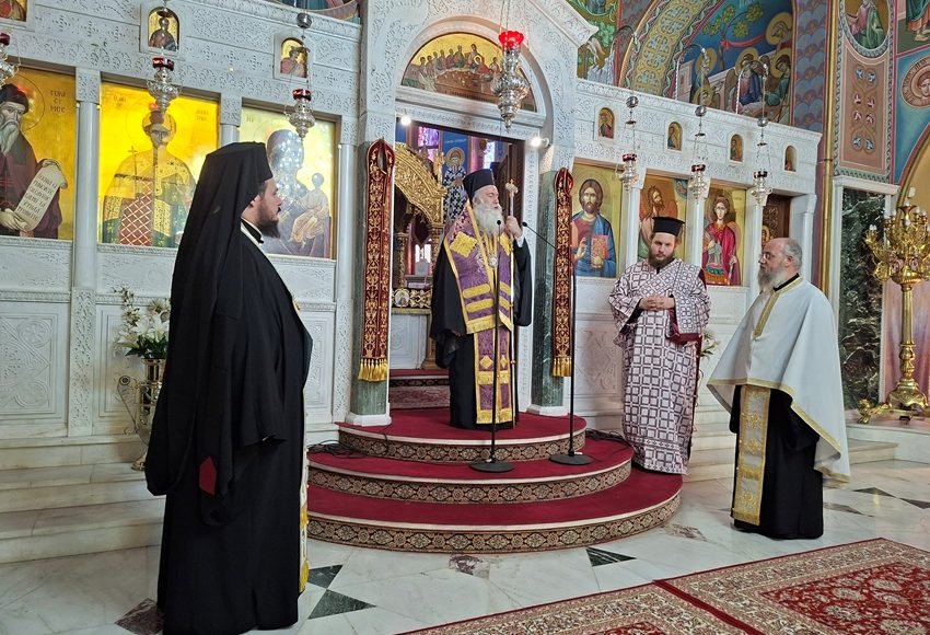 Εξόδιος-ακολουθία-της-μακαριστής-Φωτεινής-Αηδονίδη-χήρας-του-Χρόνη-Αηδονίδη