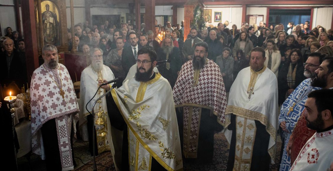 Πανηγυρικός-Εσπερινός-Αγίας-Αικατερίνης-στον-φερώνυμο-Ιερό-Ναό-της-Καλαμάτας.