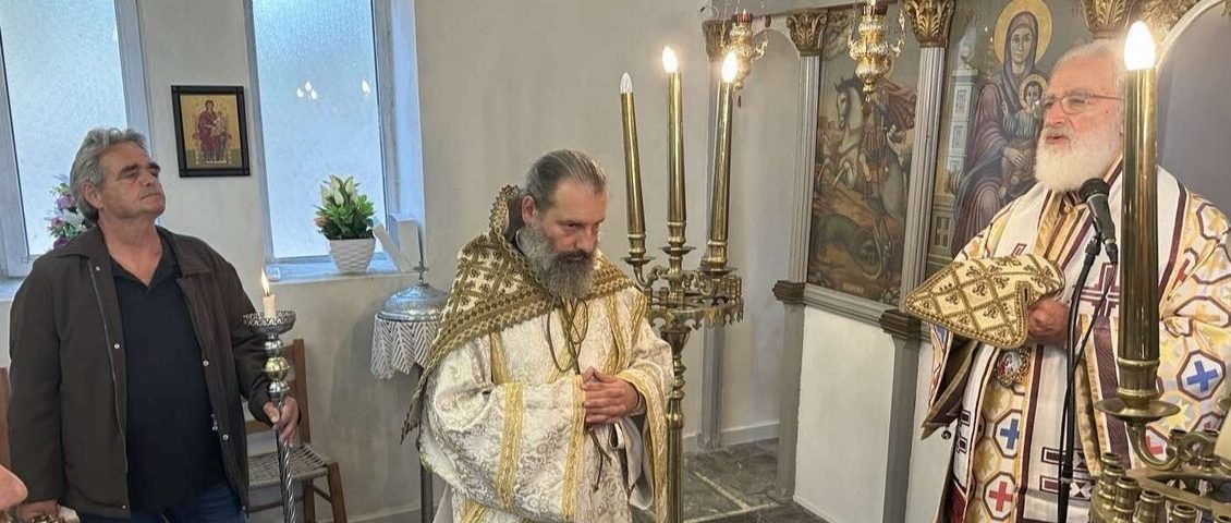 Θεία-Λειτουργία-στον-Μπαδιά-Μονοφατσίου