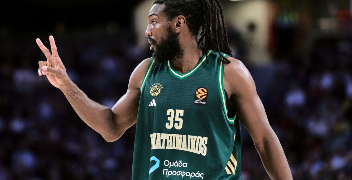 Ο-Κένεθ-Φαρίντ-μεγάλωσε-με-δυο-μαμάδες-h-ιστορία-μιας-υπέροχης-ΛΟΑΤΚΙ+-οικογένειας