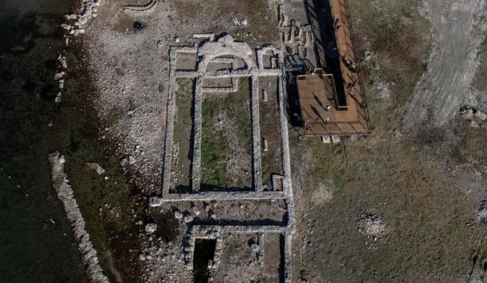 Συνάντηση-με-συμβολισμούς-και-απουσίες-σε-Νίκαια-και-Φανάρι