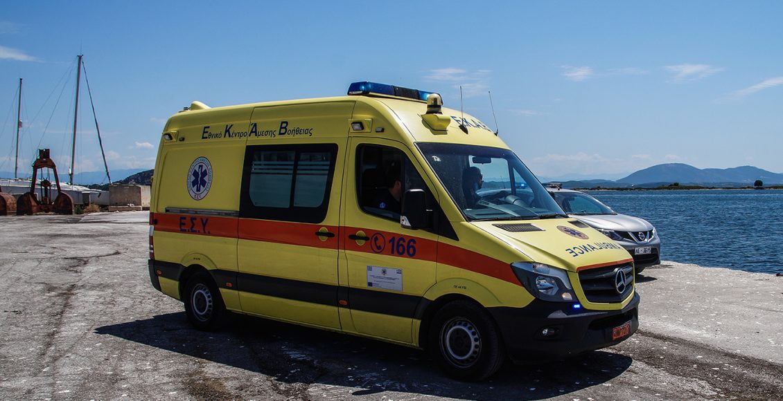 Φρίκη-στο-φέρι-μποτ-από-Σαλαμίνα-για-Πέραμα-–-Άνδρας-ξυλοκόπησε-τη-σύζυγό-του-μπροστά-στα-ανήλικα-παιδιά-τους-που-του-φώναζαν-να-σταματήσει