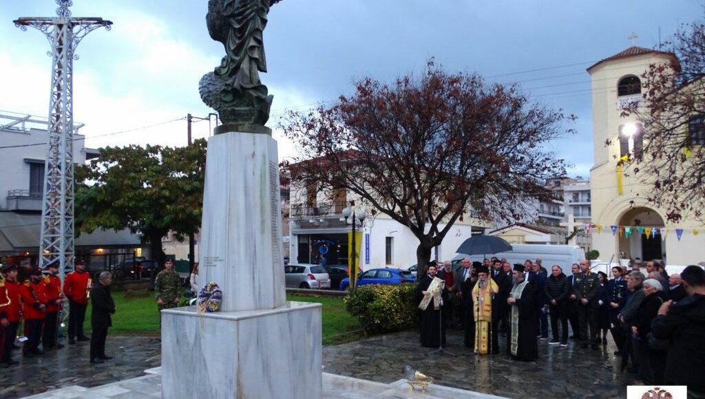 Τρισάγιο-και-απόδοση-τιμών-στο-μνημείο-των-εκτελεσθέντων-του-Μονοδενδρίου-στη-Σπάρτη
