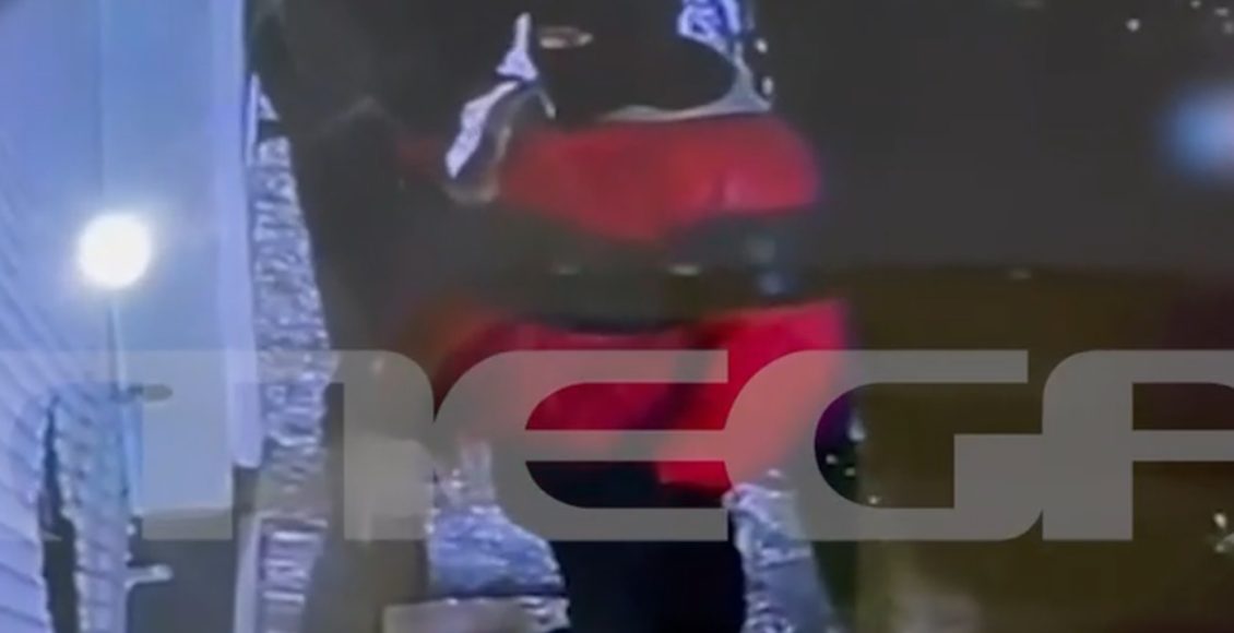 Διαρρήκτες-μπήκαν-σε-κοσμηματοπωλείο-στην-Καλαμάτα,-πήραν-χρυσά-σκουλαρίκια-και-δαχτυλίδια-και-έφυγαν-σε-λίγα-δευτερόλεπτα-–-Δείτε-βίντεο