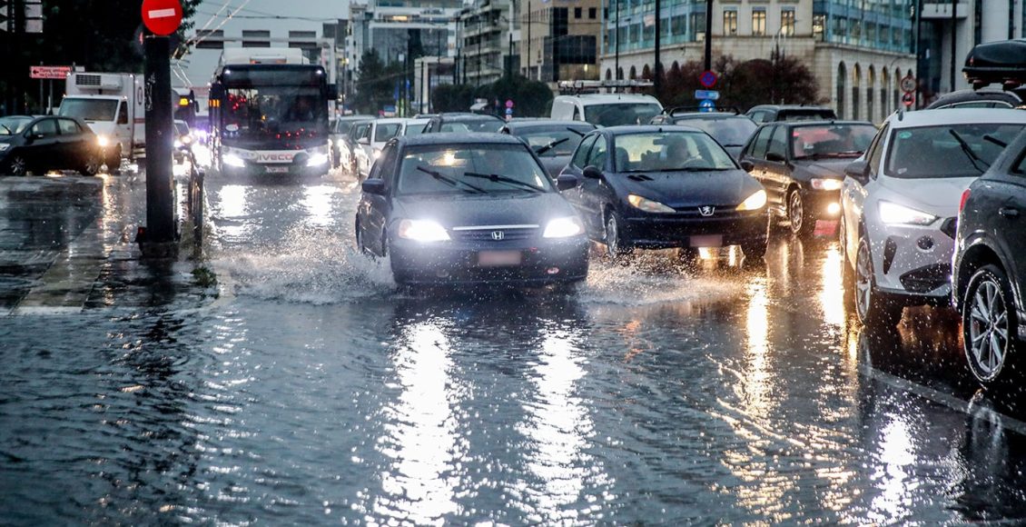 Προβλήματα-από-την-ισχυρή-βροχόπτωση-σε-Αττική-και-Τροιζηνία-–-Που-περιμένουμε-έντονα-φαινόμενα-σήμερα