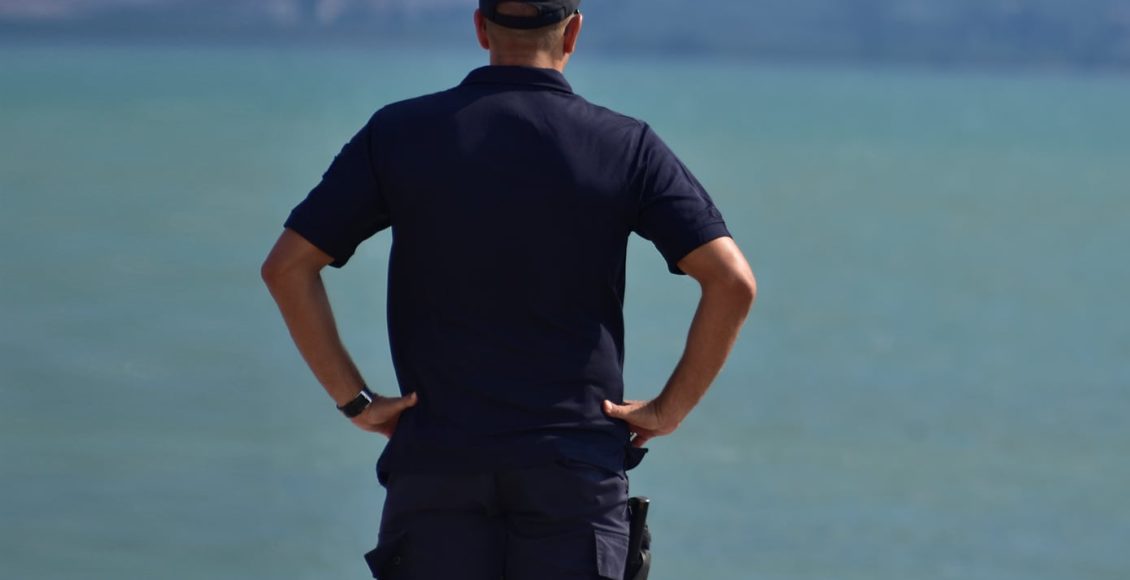 Αυτοκίνητο-έπεσε-στη-θάλασσα-στο-λιμάνι-του-Πειραιά