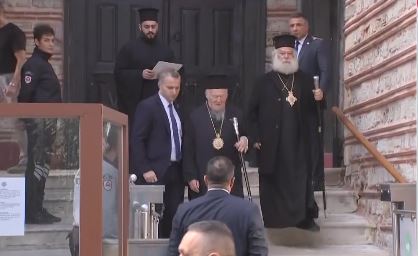 Αναχώρησαν-για-τη-Νίκαια-ο-Οικουμενικός-Πατριάρχης-και-ο-Πατριάρχης-Αλεξανδρείας