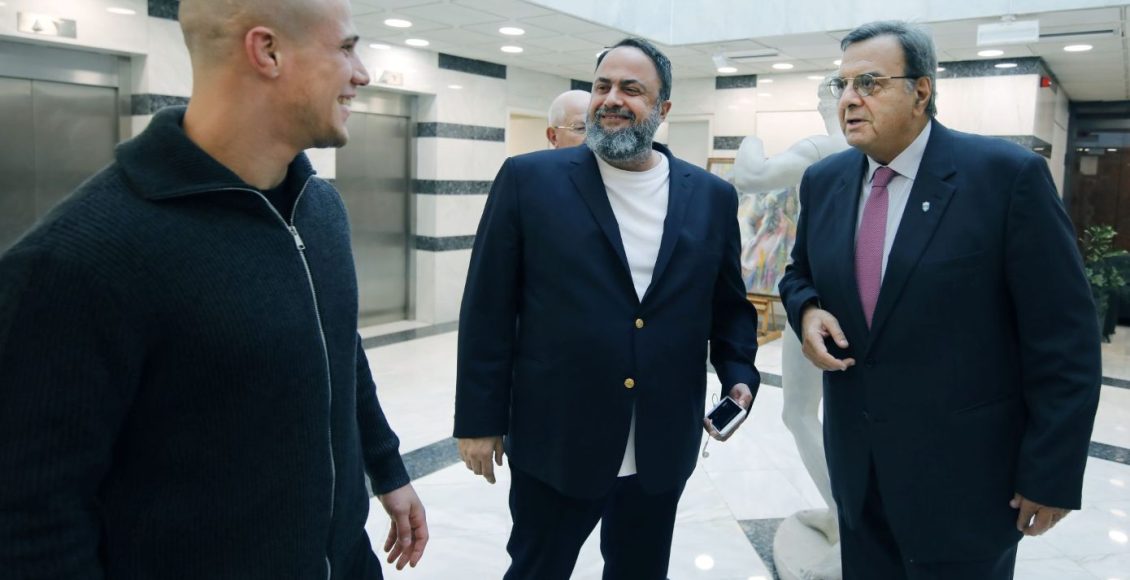 Ο-Βαγγέλης-Μαρινάκης-στηρίζει-τον-Γιώργο-Κουγιουμτσίδη-στην-προετοιμασία-του-για-τους-Ολυμπιακούς-Αγώνες-του-Λος-Άντζελες