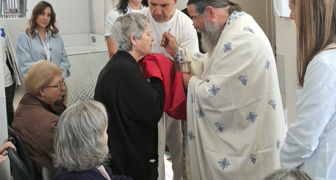Θεία-Λειτουργία-και-επίσκεψη-της-Εθελοντικής-Διακονίας-Ασθενών-στο-«Καρέλλειο»