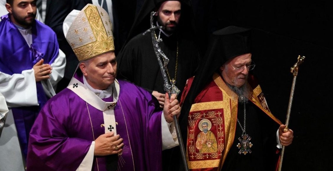 Ο-Οικουμενικός-Πατριάρχης-στην-«volkswagen-arena»-της-Κωνσταντινούπολης