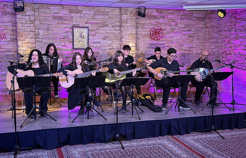 Η-Κομπανία-Ανδρομέδα-και-η-Πειραιώτικη-Κομπανία-του-Μουσικού-Σχολείου-Πειραιά-στο-«ΕΝΟΡΙΑ-εν-δράσει…»