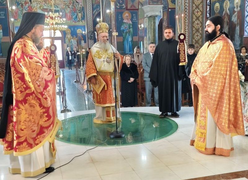 Ο-Μητροπολίτης-Χαλκίδος-στον-Ενοριακό-Ι.-Ναό-Ευαγγελισμού-της-Θεοτόκου-Κανήθου