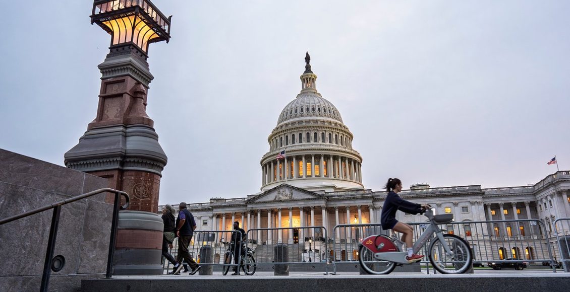 ΗΠΑ:-Το-shutdown-συνεχίζεται-και-εκατομμύρια-Αμερικανοί-ανησυχούν-αν-θα-μπορούν-να-αγοράσουν-τρόφιμα