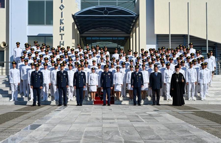 Ορκωμοσία-νέων-Ικάρων-στην-Αεροπορική-Βάση-Δεκέλειας