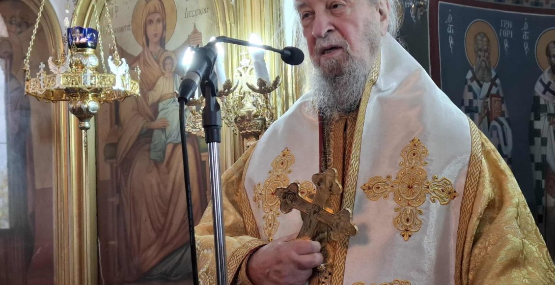 Αρχιερατική-Θεία-Λειτουργία-στον-ΙΝ.-Αγίας-Παρασκευής-στο-Πυργί-Αυλωναρίου