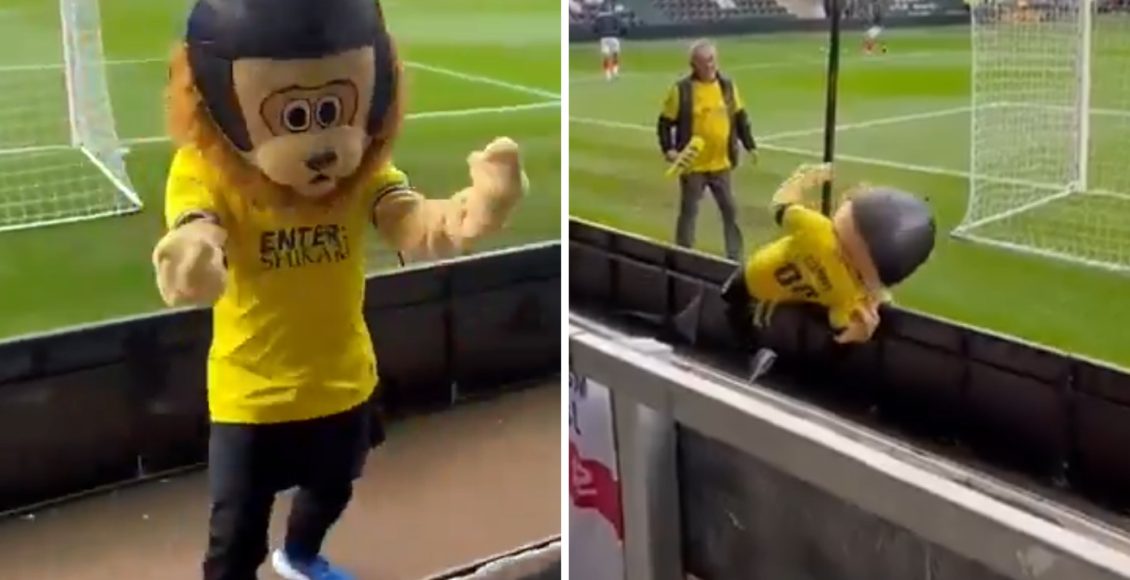 Μεθυσμένη-μασκότ-αποβλήθηκε-από-το-γήπεδο-μετά-από-πτώση-και-άσεμνες-χειρονομίες