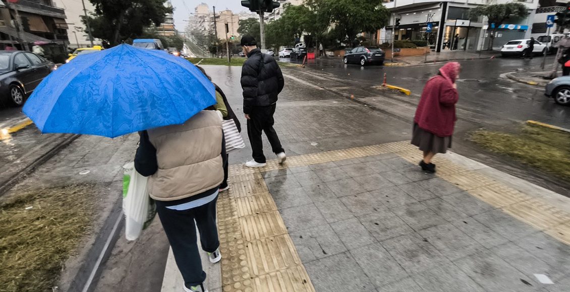 Έκτακτο-δελτίο-επιδείνωσης-καιρού:-Ισχυρές-βροχές-και-καταιγίδες-από-την-Τρίτη-–-Σε-ποιες-περιοχές-θα-εκδηλωθούν
