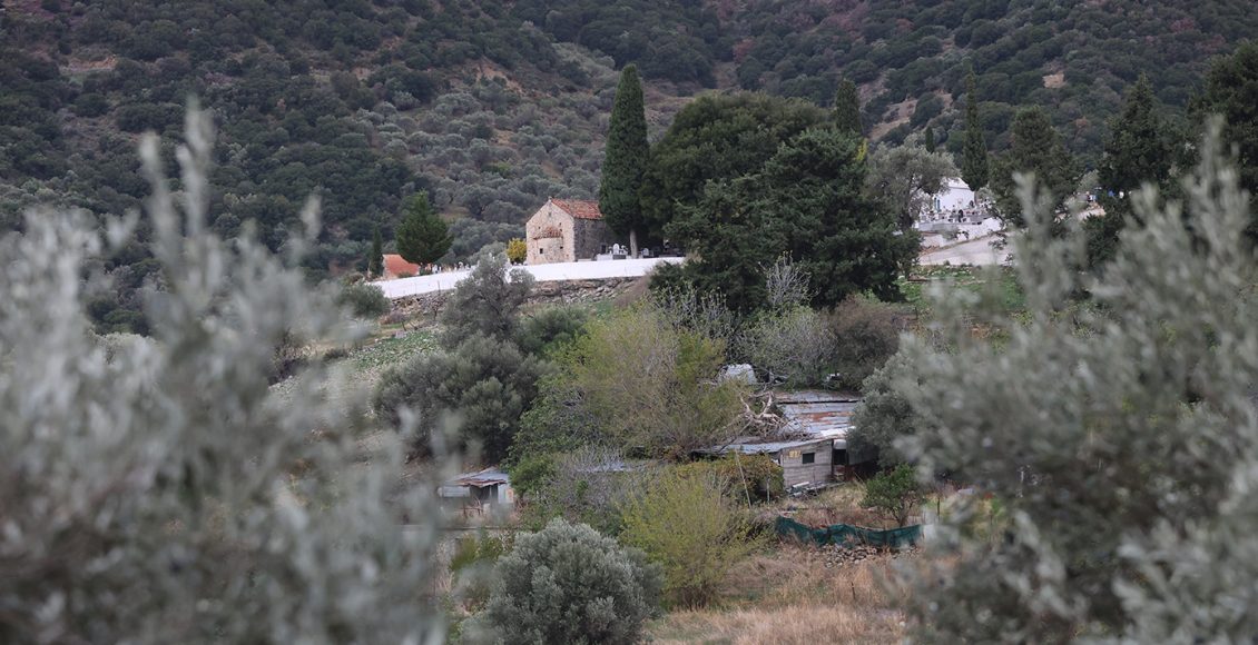 «Γροθιά-στο-στομάχι»-το-μοιρολόι-της-μητέρας-της-άτυχης-56χρονης-που-πέθανε-από-σφαίρα-στη-βεντέτα-στα-Βορίζια