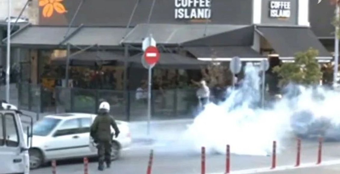 Αντιμέτωποι-με-δίωξη-οι-δύο-συλληφθέντες-για-τα-επεισόδια-πριν-από-τη-δίκη-της-δολοφονίας-του-Άλκη-Καμπανού