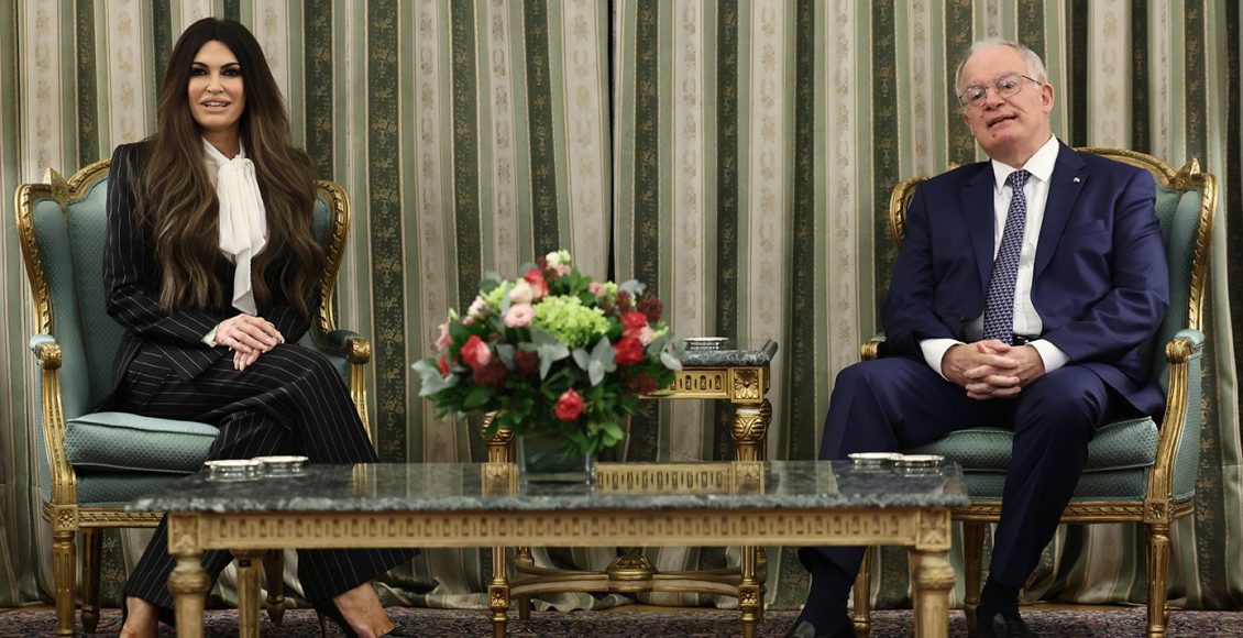 Η-Κίμπερλι-Γκίλφοϊλ-υπέβαλε-τα-διαπιστευτήριά-της-στον-Πρόεδρο-της-Δημοκρατίας-–-Δείτε-φωτογραφίες