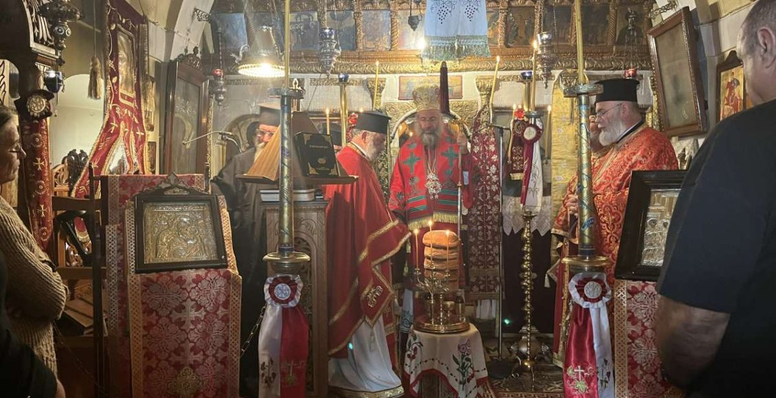 Ανακομιδή-των-λειψάνων-του-Αγίου-Γεωργίου-στην-Μητρόπολη-Ρεθύμνης